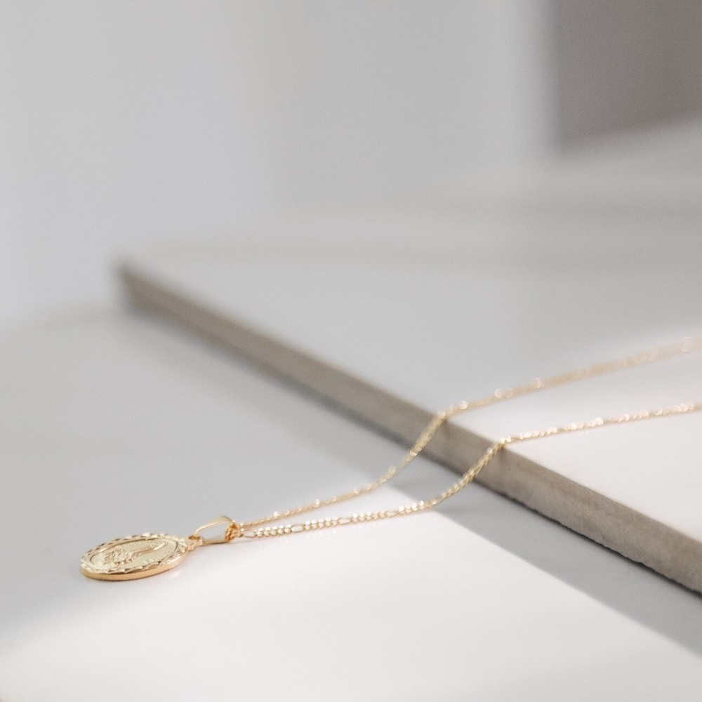 Virgin Mary Necklace | 18kt Gold Filled - Picture 6 of 7